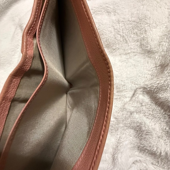 Chanel Wallet - Picture 9 of 13